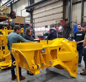 On February 13 and 14, our dealer for France, Dyna Touraine and twenty French entrepreneurs went visiting Gilbert in Roberval.