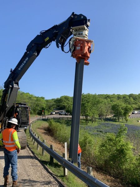 Le MG60 a récemment été acquis par le Département des transports du Texas (TXDOT) pour remplacer un ancien attachement pour pelle excavatrice